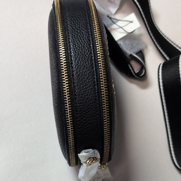 Marc Jacobs Rewind Oval Black Pebbled Leather Crossbody NWT - Picture 10 of 15